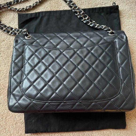 CHANEL Classic FLAP OG CAVIAR Maxi *MINT* Condition Silver Hardware L@@K! - Picture 7 of 16